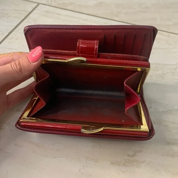 Louis Vuitton Wallet - Picture 8 of 11